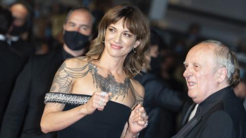 Cannes 2021 : Asia Argento accompagne son père Dario Argento à l'avant-première de Vortex, de Gaspar Noé