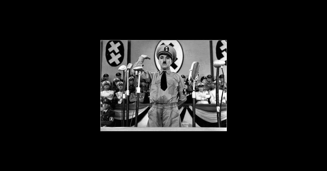 Charlie Chaplin dans Le dictateur