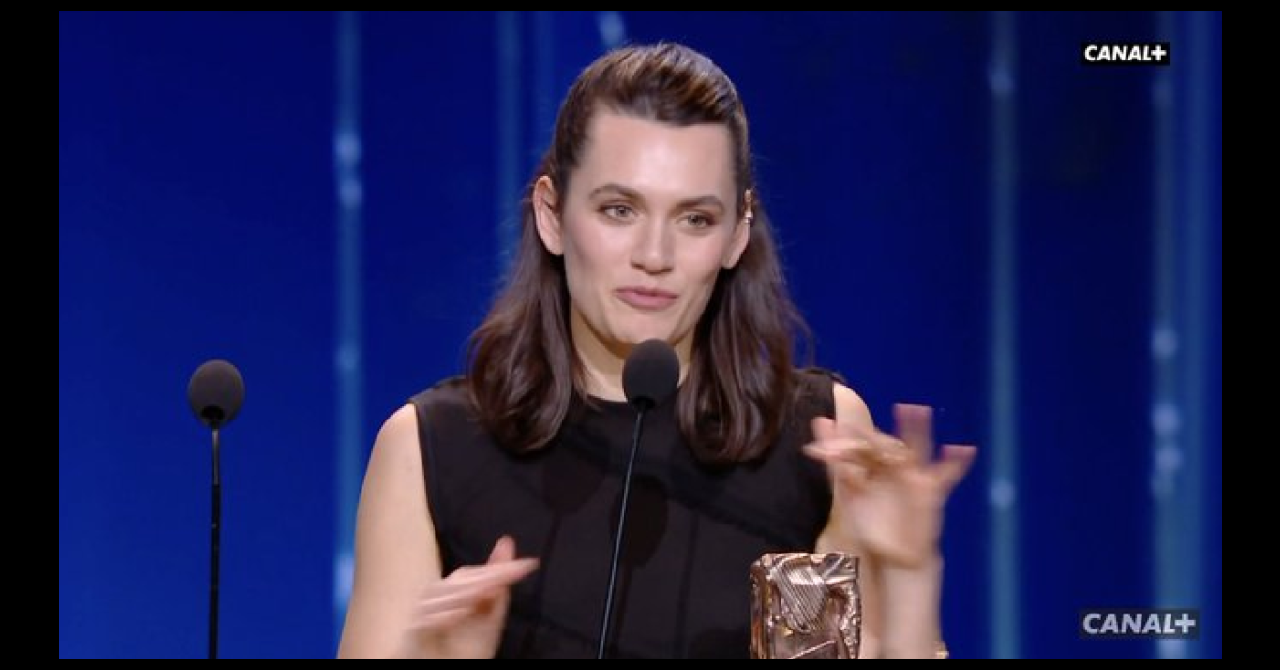 Les gagnants des César 2024 en photos : Ella Rumpf a reçu un César de la meilleure révélation féminine pour Le Théorème de Marguerite